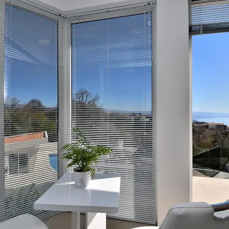 Lux With Pool * Matulji