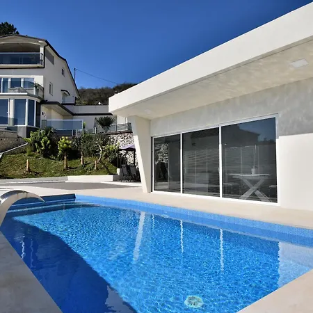 Lux With Pool Apartment *
