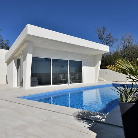 Lux With Pool * Matulji