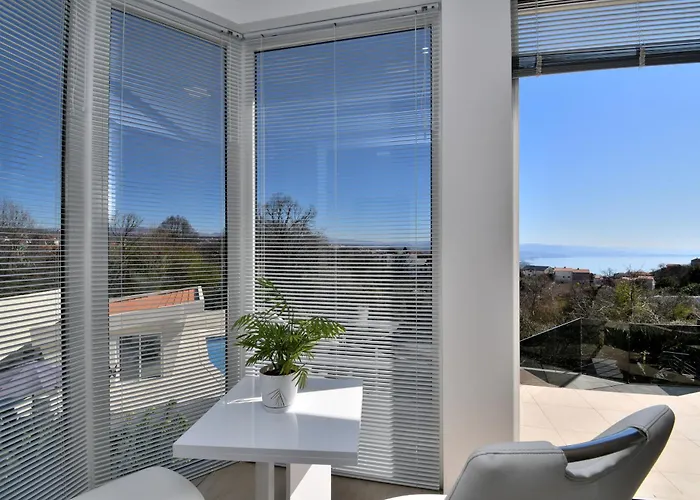 Lux With Pool * Matulji