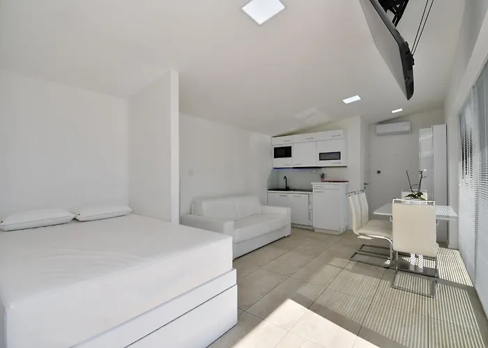 Apartmán Lux With Pool Matulji