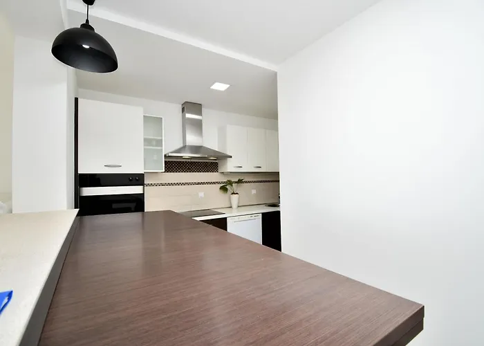 Lux With Pool Apartmán