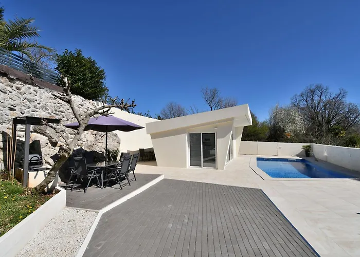 Apartmán Lux With Pool Matulji