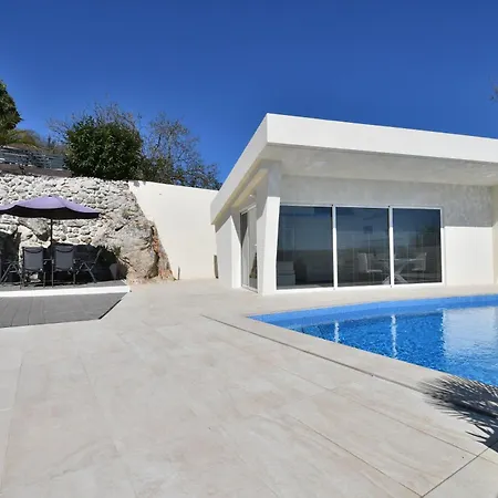 Lux With Pool * Matulji