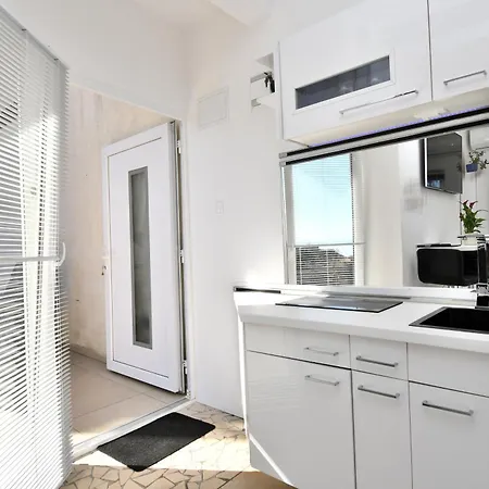 Apartment Lux With Pool Matulji