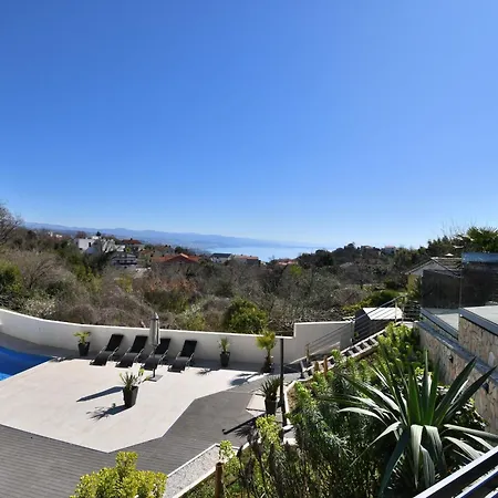 Apartment Lux With Pool Matulji