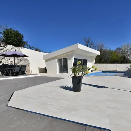 Lux With Pool Matulji