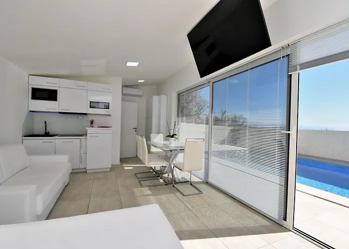 Apartment Lux With Pool Matulji