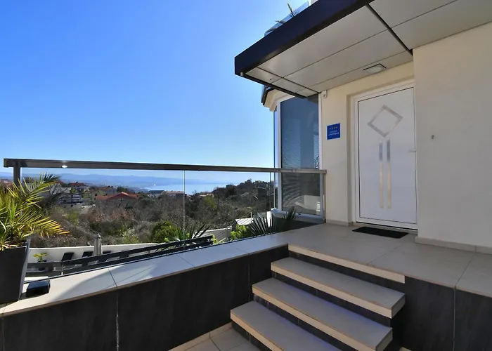 Lux With Pool Apartment *