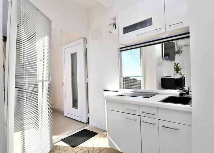 Apartment Lux With Pool Matulji