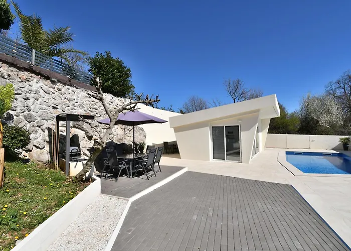 Lux With Pool Matulji